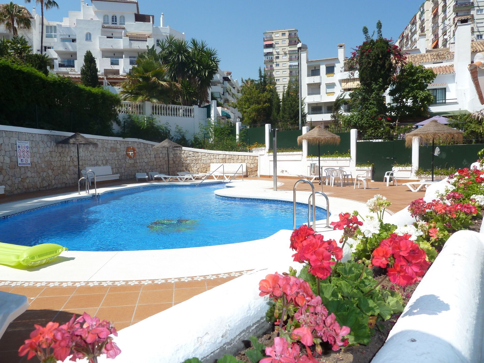 Apartamentos Pueblo Quinta Бенальмадена Экстерьер фото